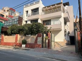 NICE Stay & Care, hotel v destinácii Noida