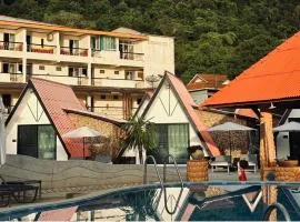 Exclusive Bungalow Near Swiming Pool At Kohchang Resort