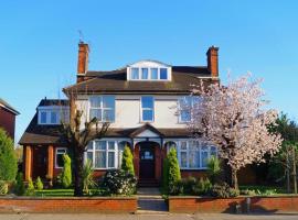 Ricky Road Guest House, hotel em Watford