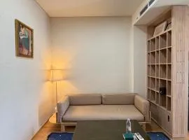 Sky Luxury Near BTS Ekkamai pool gym Netflix