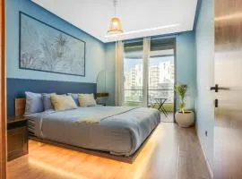 Premium Stay Near Aeria Mall CFC- Feels like Home