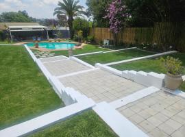 41 FOURTH ROAD GUEST HOUSE, Hotel in Johannesburg