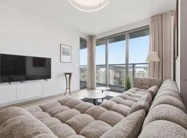 Eurovea Tower Apartment 33rd floor free Parking