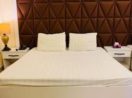 Seaview Suites and Cottages, hotel din Goth Godar