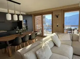 Panoramic and splendid 4 bedrooms, on slopes with