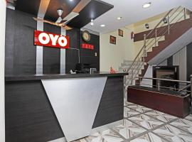 Super Hotel O Raj Palace, hotell i Meerut