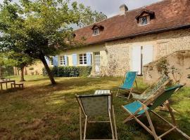 Le gite du chateau, hotel a Monget