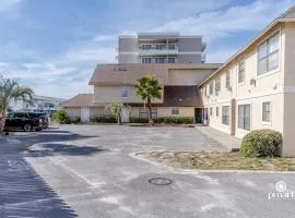 Nautical Costa Del Mar on Holiday Isle