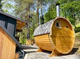 Secluded Romantic Cabin · Hot Tub & Barrel Sauna