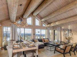 Modern Cabin With Beautiful Design By Gålåvatn, khách sạn ở Gålå