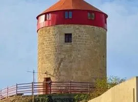 A medieval windmill tower 2bedrooms in the heart of old town with magnificent view