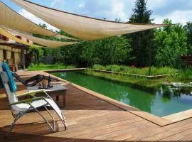 Designer Wooden Gîte Near Lac De Parisot