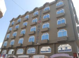 Atlas Hotel, hotel com estacionamento em Nkunjila