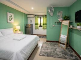 Similan Mondo Resort & Camping, hotel Pangngában