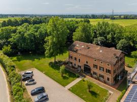 Da Maxim, готель у місті Карпі