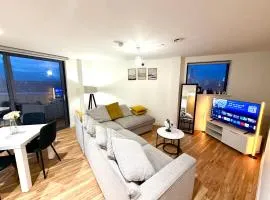 Lux high-rise Two Bed-balcony with waterside view