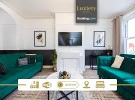 Stylish 3BR Home By Luxiety Stays Short Lets & Serviced Accommodation Chelmsford - City Centre, High Street