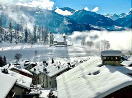 Dach-Panorama-Wohnung Falera - 5min zum Lift zu Fuss โรงแรมในฟาเรลา