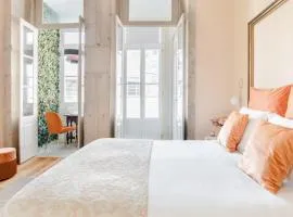 Get a Golden and Flower Flat