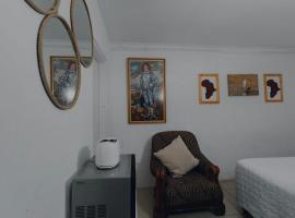 HiddenValley, hotel u gradu Chartwell