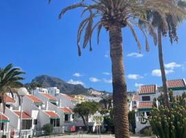 La Playa، فندق في أديخي