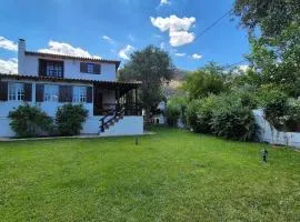 Nea Makri Maisonette Near Beaches by MPS