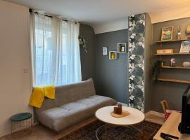 Logement paisible dans une jolie cour intérieure – hotel w Caen