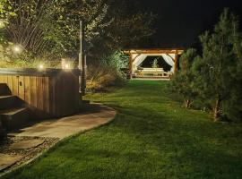 Domek Ponad Mgłami, hotel a Laskowa