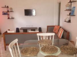 Villa Hibiscus, хотел в Brighton Village