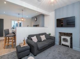 Townhouse by the sea - Y Felinheli, Hotel in Y Felinheli