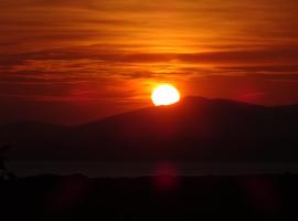 Harlech castle and beach home, hotel en Harlech