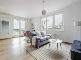 Blueground Vinohrady pool nr Vyšehrad PRG-88