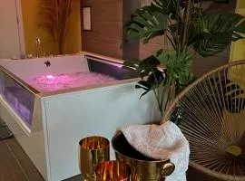 Le Bovary Hotel Suite Safari