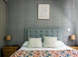 804- APTO 3BR a Pasos del Parque de Sabaneta、サバネタのホテル