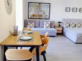 Свіжі апартаменти в центрі міста новобудові на Проскурівське підпілля 110а