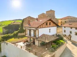 Gran casa rural con barbacoa ideal para familias