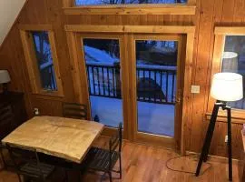 2BR Waterfront Cabin 20 Minutes to Sunday River