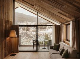 Luxury B&B August, hotel a Ortisei