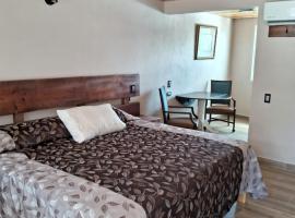 Villas La quinta by Black Birds, hotel em Creel