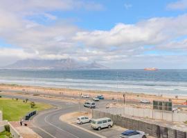 The Bay Luxury Beachfront Apartment，泰波伏的飯店