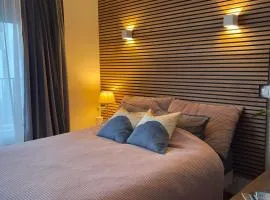 Tranquil Ocean view studio near Sky Lagoon