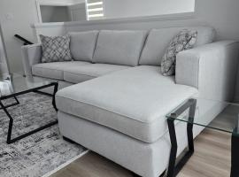 Modern 3BR FriendlyTown Home, hotel i Paris