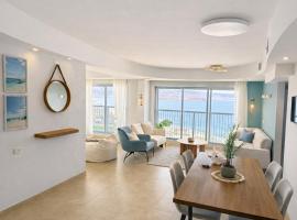 Blue love seaview, Hotel in Qiryat Yam