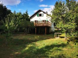 Chalet au coeur des Cévennes, hotel a Camprieu