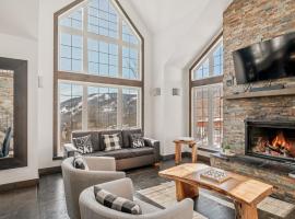 14- Chalet à louer à Stoneham, hotel em Stoneham