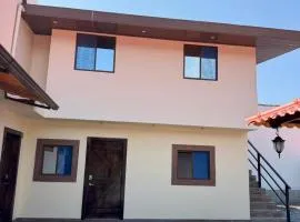 VILLA Alto vista áreas verdes y fogateros