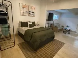 Hawaii Private Studio