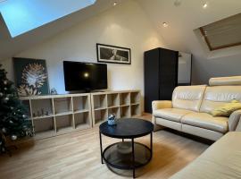 Helles Appartment, WLAN, Netflix, Nähe CHIO, Hotel in Würselen