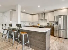 Family-Friendly! Waterfront Home on Lake Hopatcong