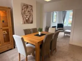 Sunnyside Stay 2 Bed Sleeps 5 Parking WiFi Contractors